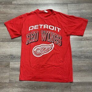 Vintage Detroit Red Wings T-Shirt Size M NHL 90's Hockey Red Graphic Tee